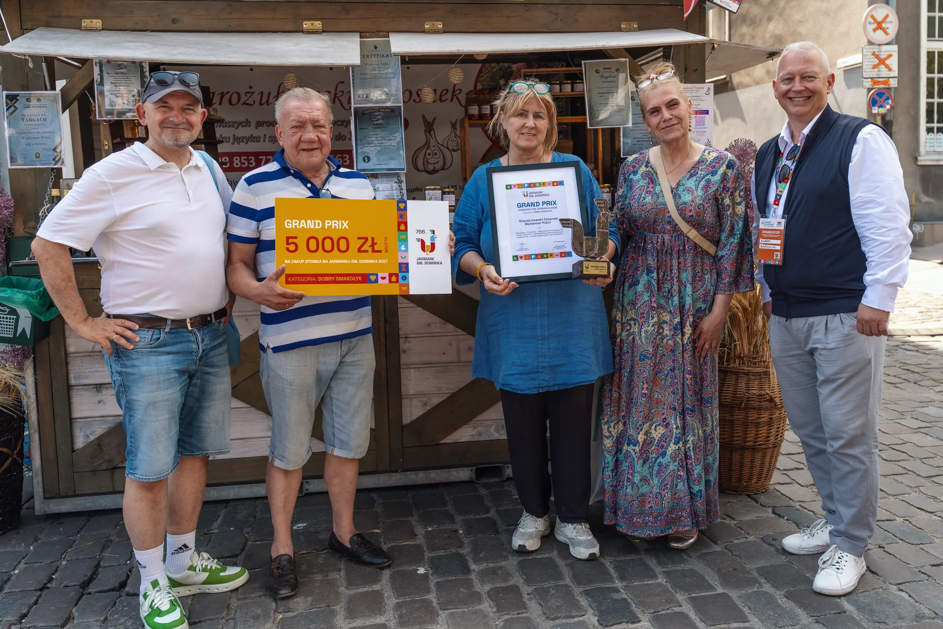 Wręczenie Grand Prix w kategorii Dobry Smakołyk na stoisku Starożuławskiego Czosnku